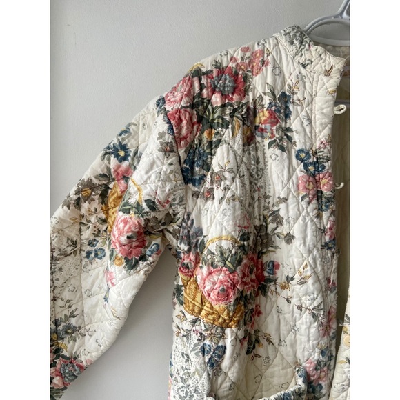 QUILTED vintage floral jacket - Picture 4 of 5